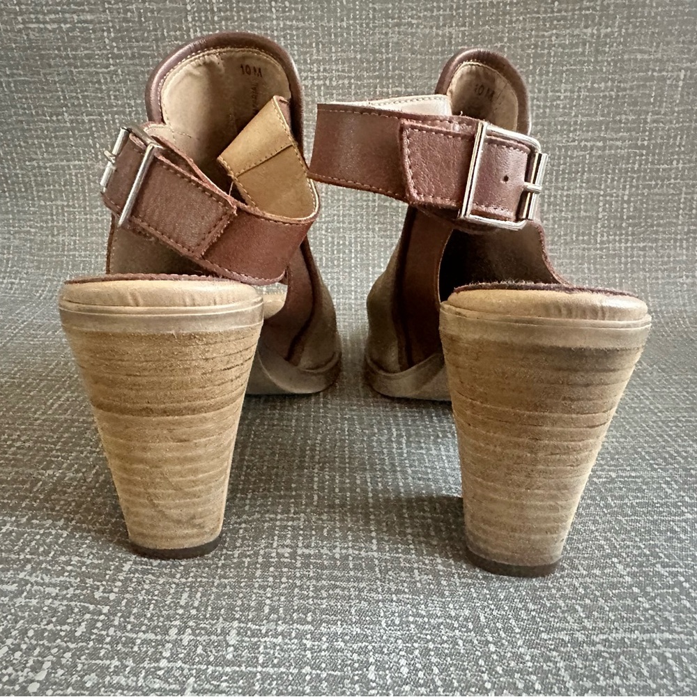 Coach And Four Tan Brown Suede & Leather Peep Toe Block Heel Slingback Size 10 - Picture 5 of 13
